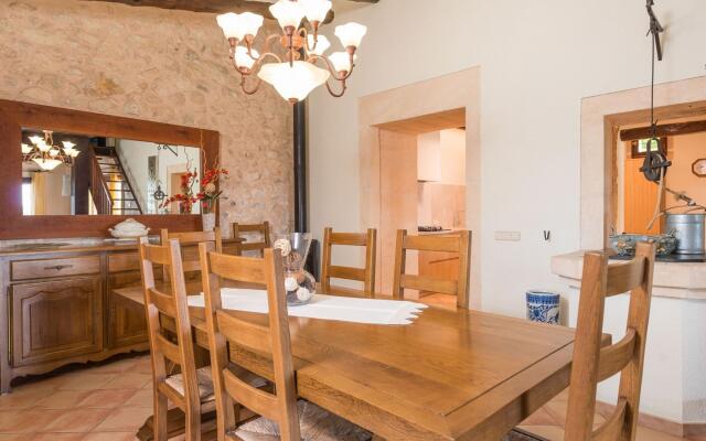 SA FONT - Villa for 6 people in Petra.