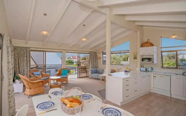 Seabreeze on Cook - Whitianga Holiday Home