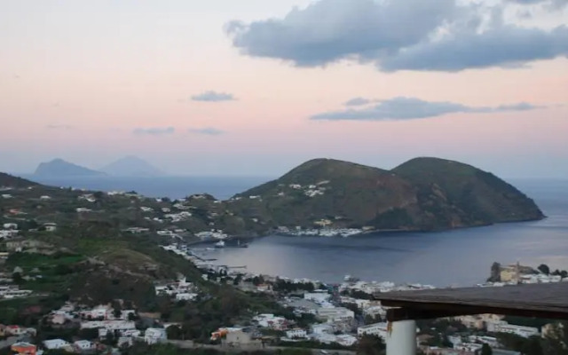 Vulcano Consult Cottage