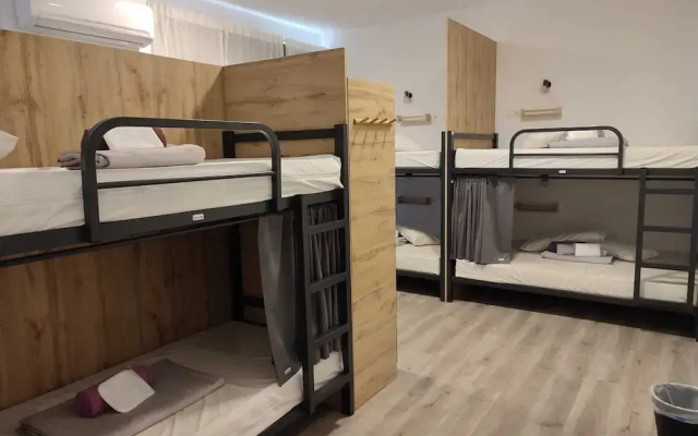 Hostel Lugo Four Rooms