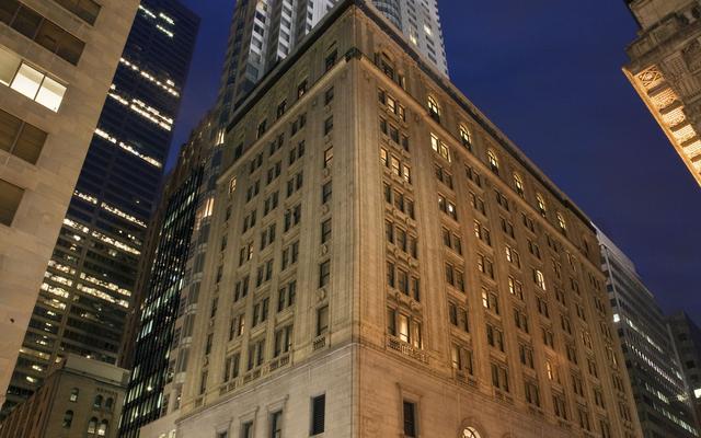 One King West Hotel & Residence