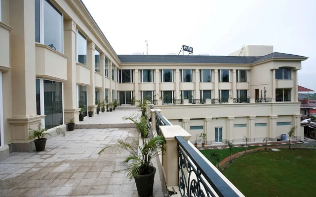 Ambrosia Sarovar Portico