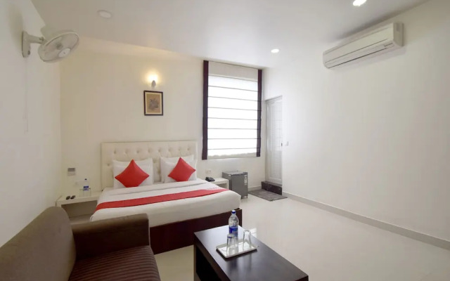 OYO 7110 Hotel Prince