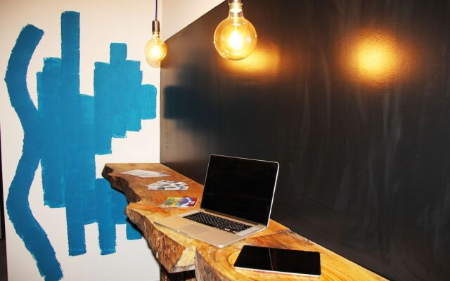 Urban Pop Hostel & BnB