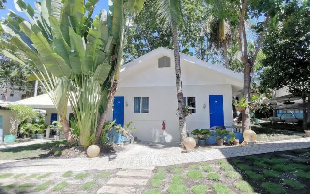 Pescadores Suites Moalboal
