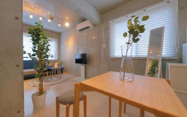 Hotel Landmark Namba 301