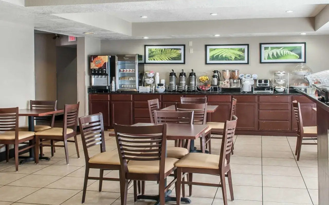 Rodeway Inn Airport