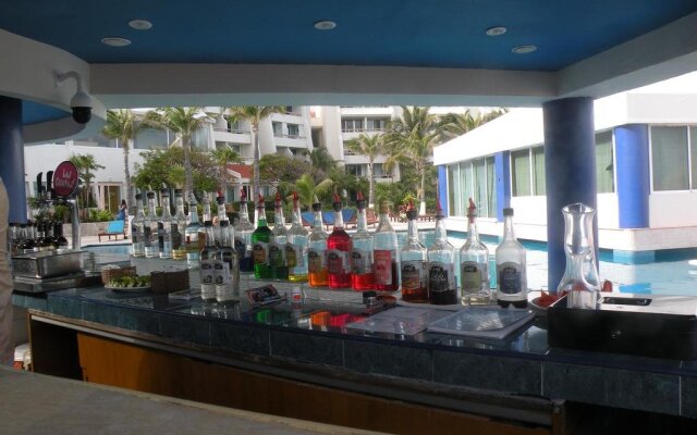 Cancun Beach Rentals & Bachelor Party Destination Cancun