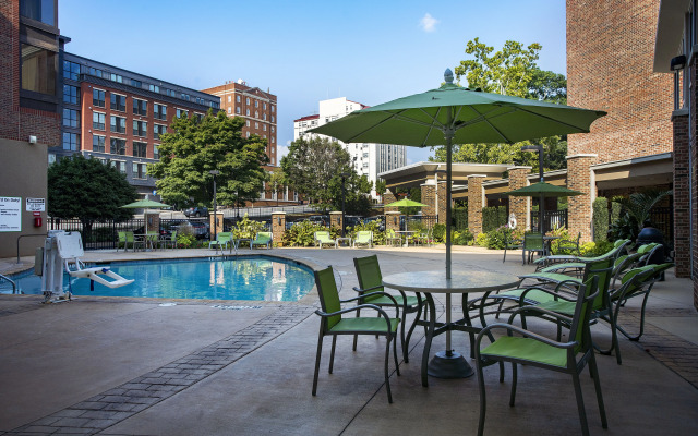 Holiday Inn Athens-University Area