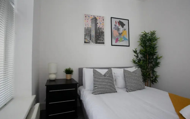 Cross St Boutique Apartment