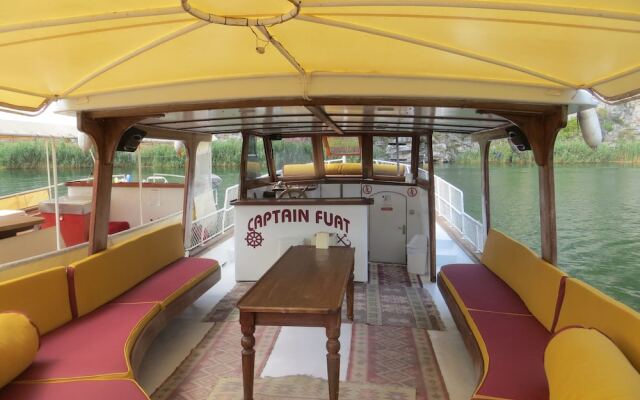 Villasleeps10-pool-bbq-mountainview-ac-parking