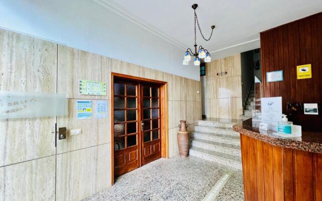 Apartamentos Frontera