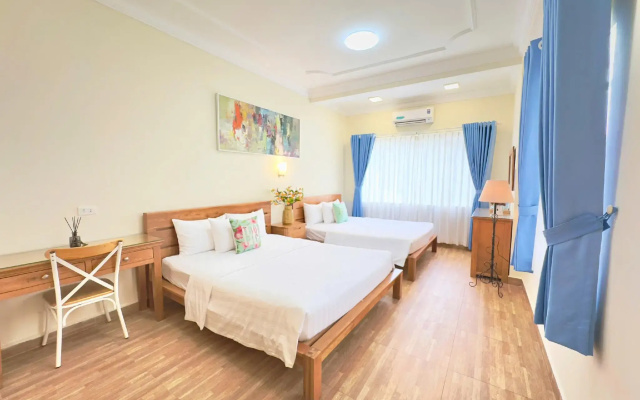 Cozy Hotel - 140 Cong Quynh