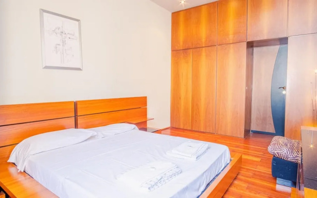 Romantic Coast View - Italian Homing