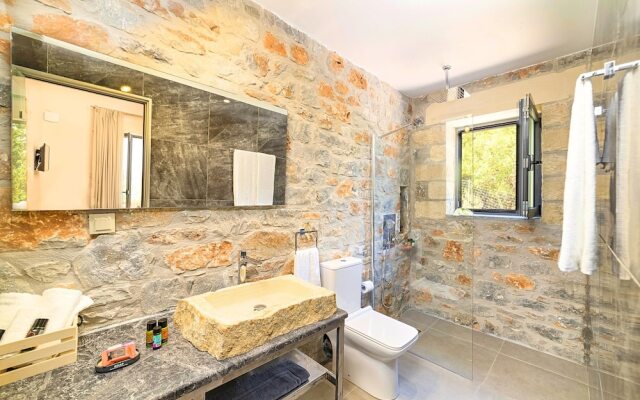 Villa Vardis Heated Pool