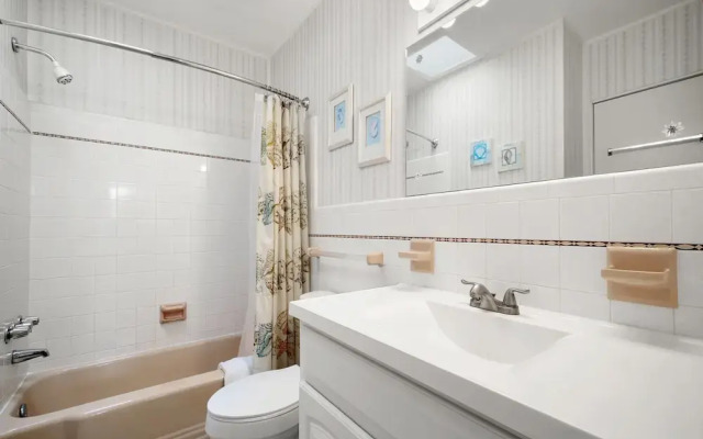 Harbor Paradise Home - Four Bedroom Home
