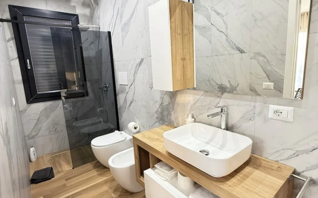 Apartment Free Shuttle