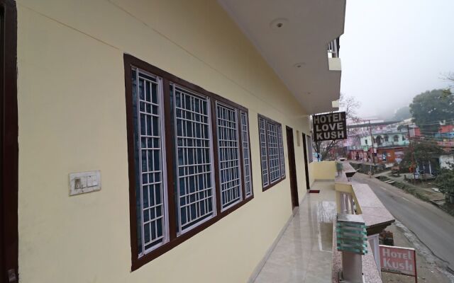 OYO 29236 Hotel Love Kush