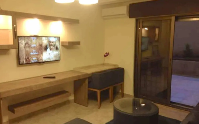 The Royal Luxury Queen Terrace 1