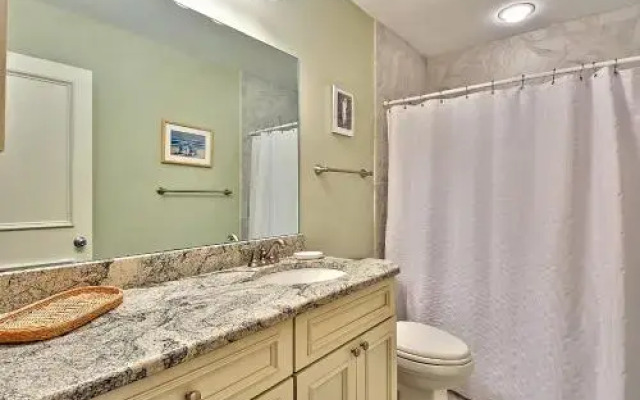4585 Parkside Villa