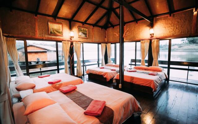 Pufa EngNam Lake Resort