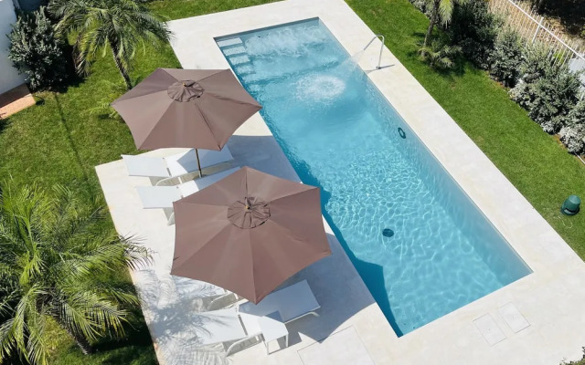 Marina Boutique Rooms