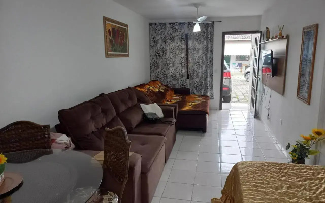 250m da praia-Kitinete com Piscina-Matinhos-PR