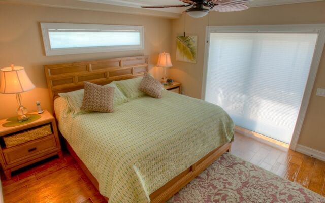 The Blue Horizon Apartment 9