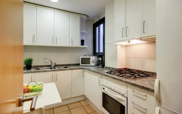 Apartment With Scenic View