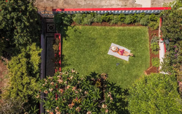 Apartment With Garden - Casa Frangipani