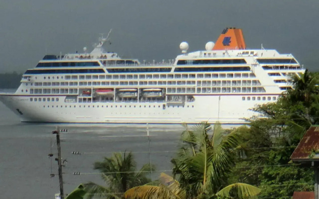 Puerto Bay View Inn