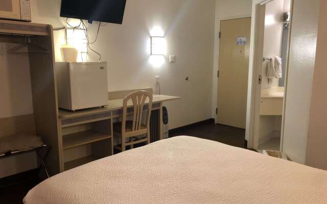 Sleep Inn & Suites Pigeon Forge - Downtown