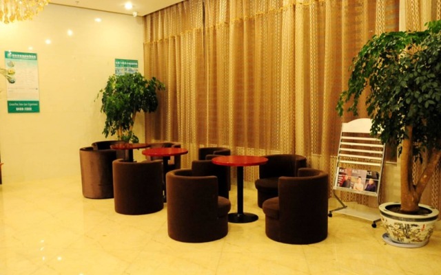 GreenTree Inn Dongtai Jianggang Yingbin Road Gangcheng Avenue Business Hotel