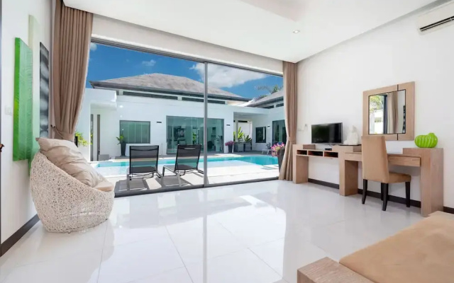 Villa Destiny
