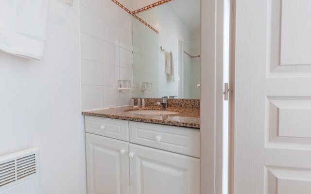 Madame Vacances Villas Club Royal 17
