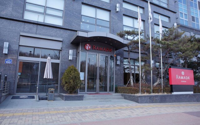 Ramada by Wyndham Dongtan Hotel