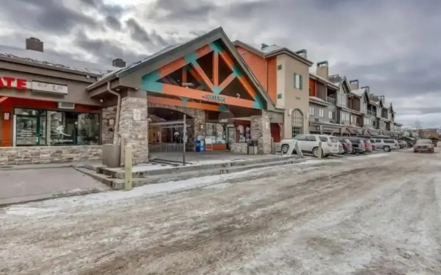 Studio Condo at Gateway Lodge in Keystone