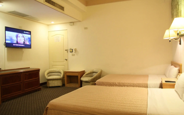 Riverside Hotel