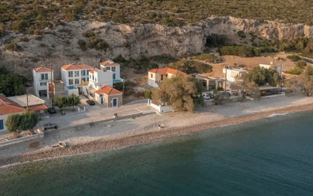 Kontemare Seascape