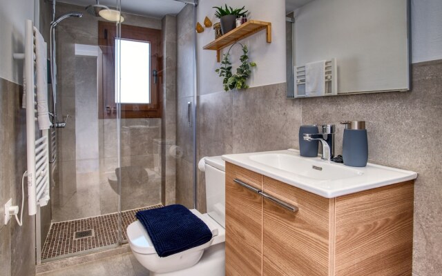 Olive & Ivy Guest House