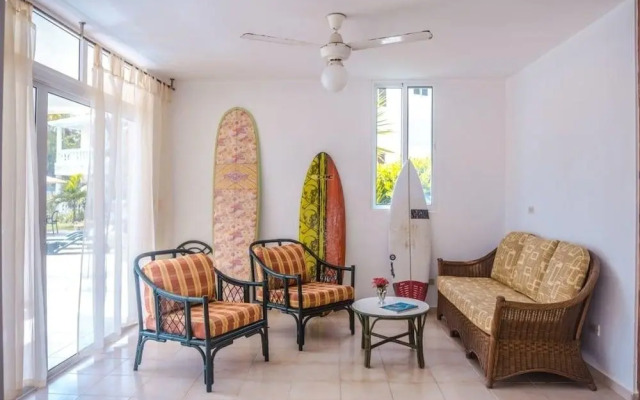 Las Canas Beach Retreat