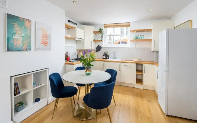 JOIVY Chic & Modern 2-Bed Flat W/ Patio In Pimlico