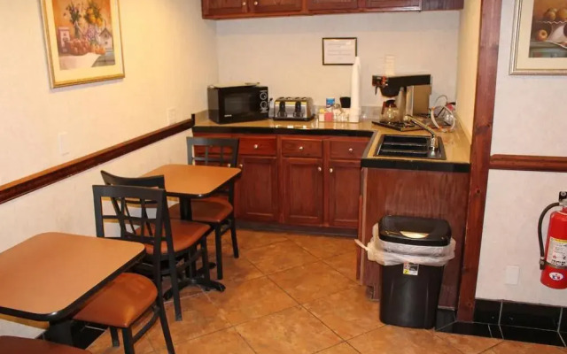 Americas Best Value Inn Conyers