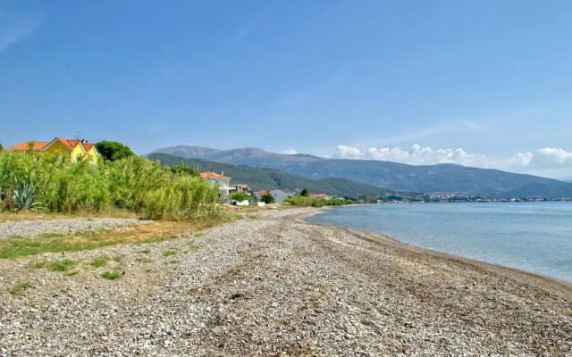 Epipleon Luxury Suites -108- Διαμέρισμα 85τμ δίπλα στη θάλασσα