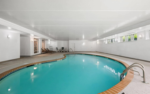 Comfort Suites Near Casinos Norwich-Uncasville CT