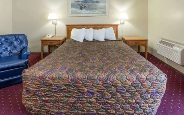 Days Inn By Wyndham Medford