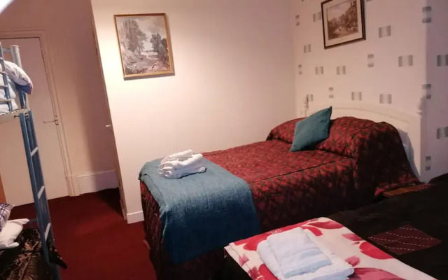 Overton Villa Hotel