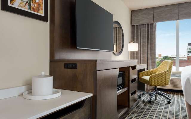 Hampton Inn & Suites Greenville-Downtown-RiverPlace