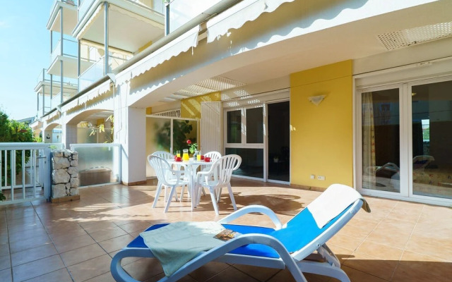 Restful Apartment in Denia near Seabech