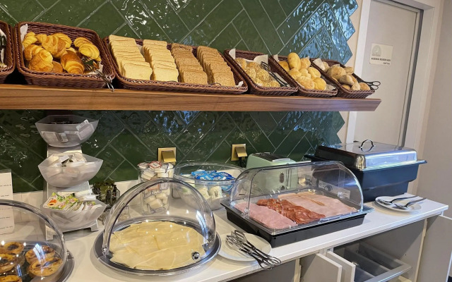 Hotel Sete Colinas